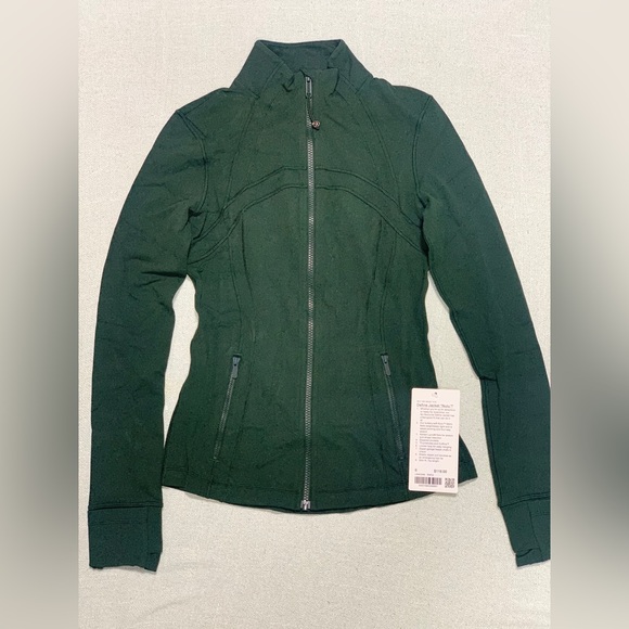 Lululemon NWT Define Jacket Nulu size 6 Rainforest Green - Picture 1 of 13